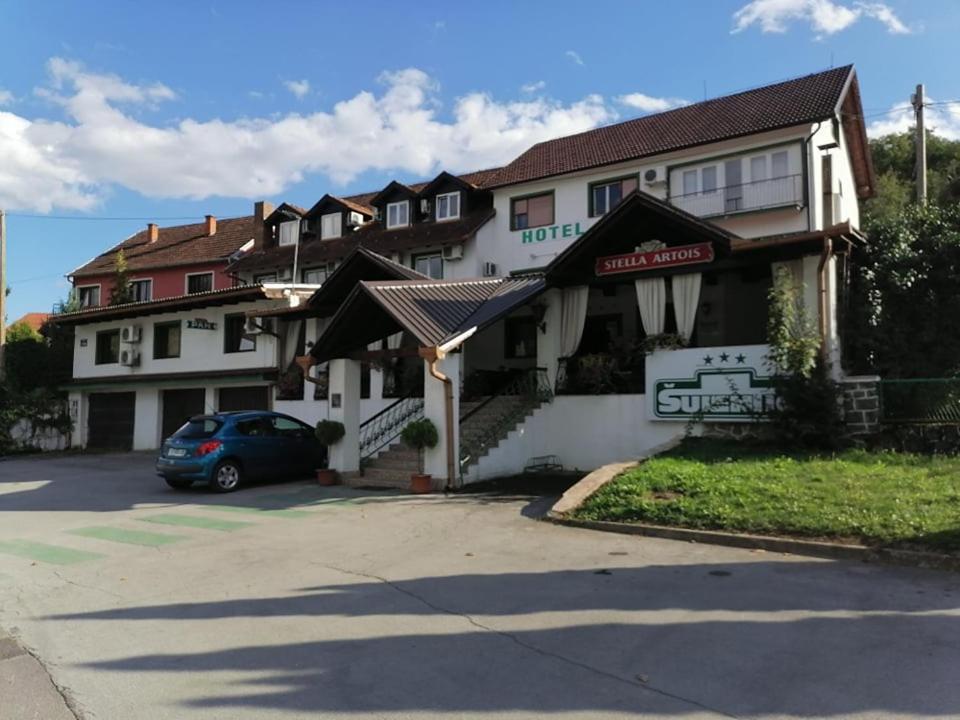 Bed and Breakfast Sulentic Sobe I Restoran Virovitica Exteriér fotografie